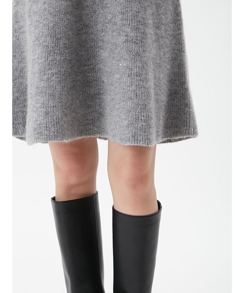 Mila Owen（ミラオーウェン）の「襟付きペプラムニットミニワンピース（ニット/セーター・レディース・グレー/ホワイト/レッド・0/1）」の10枚目の写真