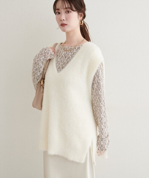 natural couture（ナチュラルクチュール）の「フェザーヤーンニットベスト（ベスト・レディース・ブラウン/チャコールグレー/オフホワイト・FREE）」の4枚目の写真