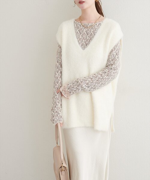 natural couture（ナチュラルクチュール）の「フェザーヤーンニットベスト（ベスト・レディース・ブラウン/チャコールグレー/オフホワイト・FREE）」の6枚目の写真