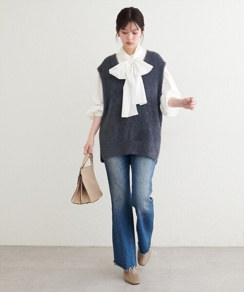 natural couture（ナチュラルクチュール）の「フェザーヤーンニットベスト（ベスト・レディース・ブラウン/チャコールグレー/オフホワイト・FREE）」の17枚目の写真