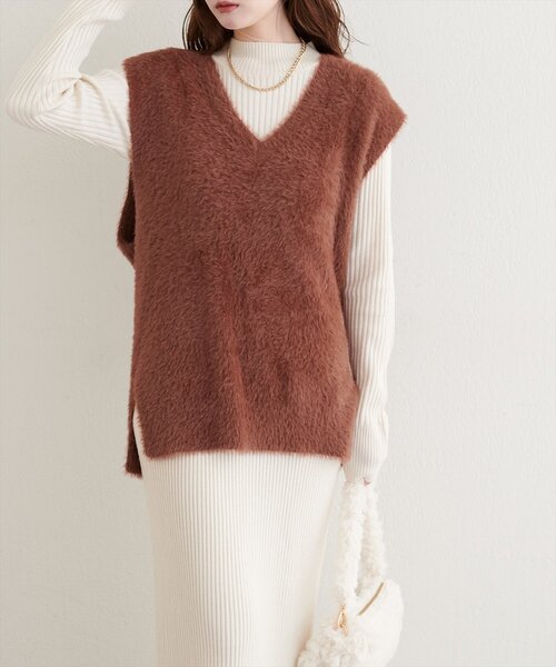 natural couture（ナチュラルクチュール）の「フェザーヤーンニットベスト（ベスト・レディース・ブラウン/チャコールグレー/オフホワイト・FREE）」の19枚目の写真