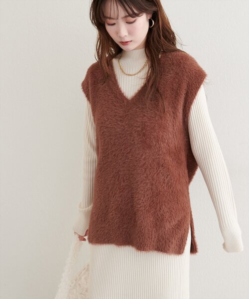 natural couture（ナチュラルクチュール）の「フェザーヤーンニットベスト（ベスト・レディース・ブラウン/チャコールグレー/オフホワイト・FREE）」の20枚目の写真