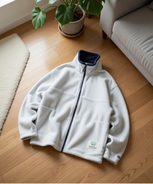 DISCUS ATHLETIC（ディスカス　アスレチック）の「【DISCUS ATHLETIC/ディスカス アスレチック】フリースパイピング配色フルＺＩＰハイネック(無地＆総柄)（ブルゾン・レディース・チャコール/オートミール/ネイビー/ブルー/その他・M/LL/L）」の2枚目の写真