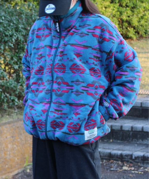 DISCUS ATHLETIC（ディスカス　アスレチック）の「【DISCUS ATHLETIC/ディスカス アスレチック】フリースパイピング配色フルＺＩＰハイネック(無地＆総柄)（ブルゾン・レディース・チャコール/オートミール/ネイビー/ブルー/その他・M/LL/L）」の9枚目の写真