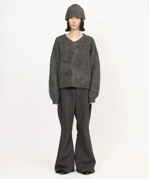 GOAT ESSENCE(ゴートエッセンス)の「ALPACA V-NECK KNIT SWEATER(ニット/セーター・メンズ・ブラック/グレー/ブラウン・2/3)」の6枚目の写真