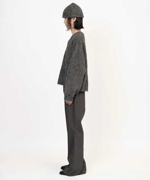 GOAT ESSENCE(ゴートエッセンス)の「ALPACA V-NECK KNIT SWEATER(ニット/セーター・メンズ・ブラック/グレー/ブラウン・2/3)」の8枚目の写真