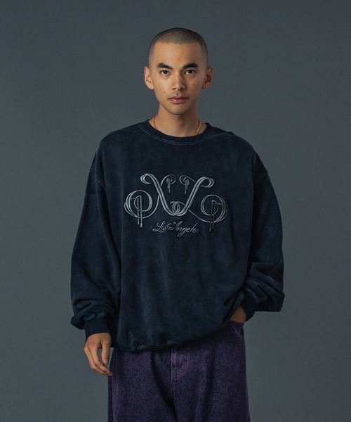 EMBROIDERED BLEACHED CREWNECK SWEATSHIRT（スウェット）｜XLARGE