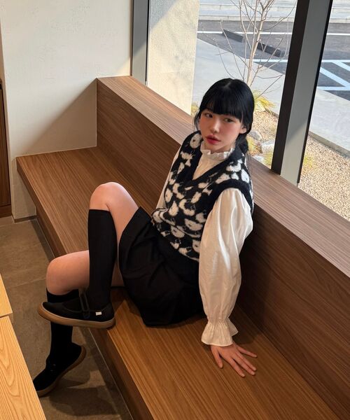 ARI(アリ)の「MILD PLEATS SKIRT PANTS / BLACK(スカート・レディース・ブラック・FREE/MEDIUM/SMALL)」の11枚目の写真