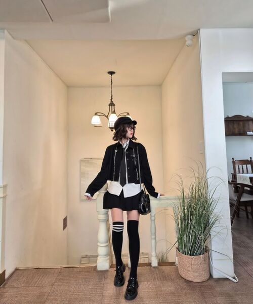 ARI(アリ)の「MILD PLEATS SKIRT PANTS / BLACK(スカート・レディース・ブラック・FREE/MEDIUM/SMALL)」の9枚目の写真