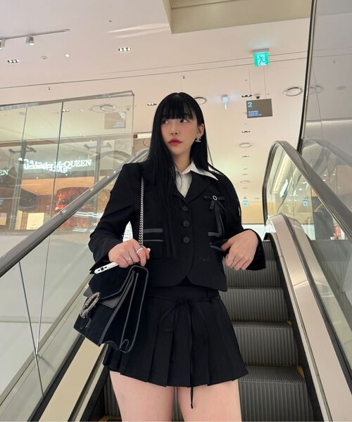 ARI(アリ)の「MILD PLEATS SKIRT PANTS / BLACK(スカート・レディース・ブラック・FREE/MEDIUM/SMALL)」の7枚目の写真