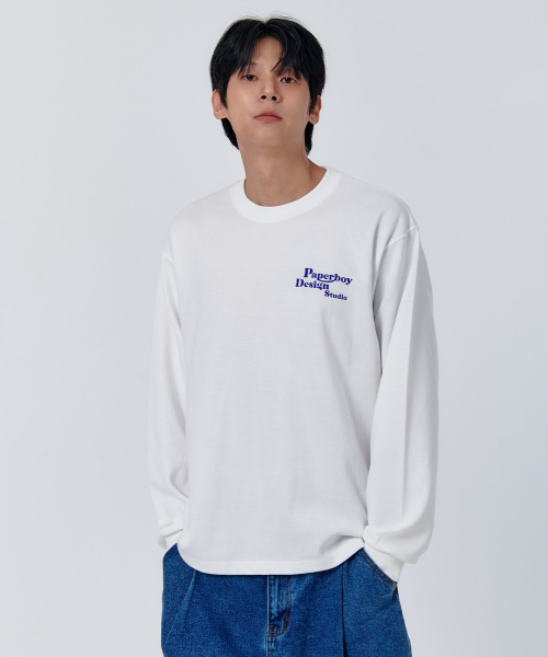 PAPERBOY(ペーパーボーイ)の「デザインスタジオ 長袖Tシャツ-ホワイト(Tシャツ/カットソー・レディース・その他・SMALL/MEDIUM)」の5枚目の写真
