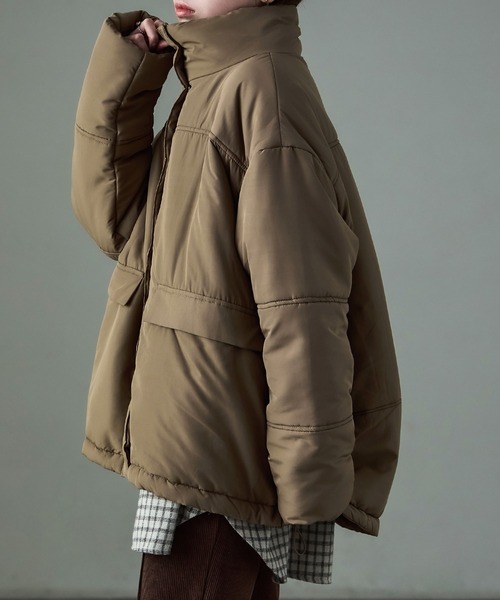 Fashion Letter(ファッションレター)の「スタンドカラー中綿パディングコート(ダウンジャケット/コート・レディース・モカ/オフホワイト/ブラック・M)」の20枚目の写真