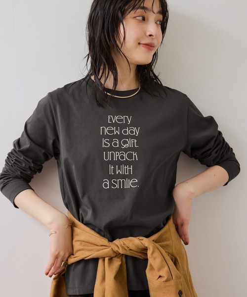 VIS(ビス)の「ロゴ&フォトアソートプリントロンT(Tシャツ/カットソー・レディース・ホワイト/ホワイト系その他/チャコールグレー・FREE)」の11枚目の写真