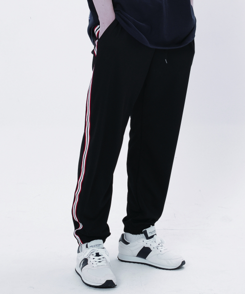 BEMIGHTY(ビーマイティー)の「サイドテープジョガートラックパンツ(スウェットパンツ・メンズ・その他・LARGE/MEDIUM)」の1枚目の写真
