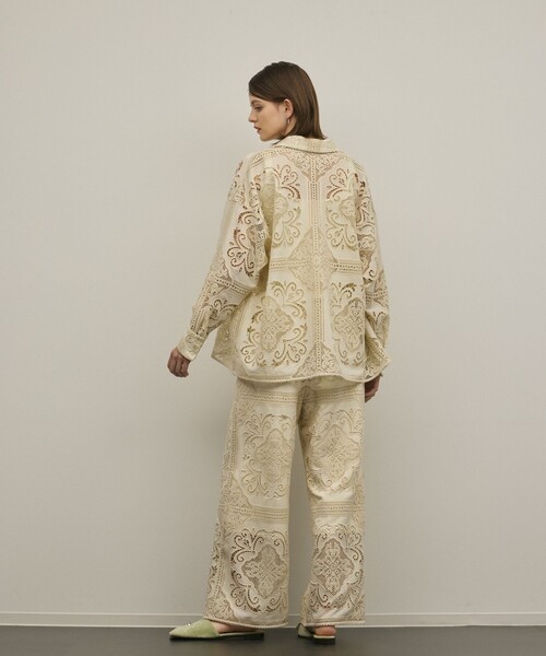 Diagram(ダイアグラム)の「パネル刺繍シャツ(シャツ/ブラウス・レディース・キナリ/ホワイト・36)」の16枚目の写真