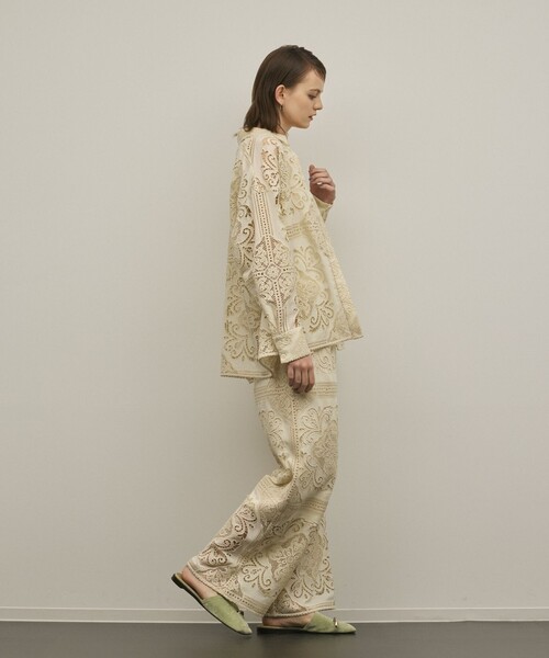 Diagram(ダイアグラム)の「パネル刺繍シャツ(シャツ/ブラウス・レディース・キナリ/ホワイト・36)」の17枚目の写真