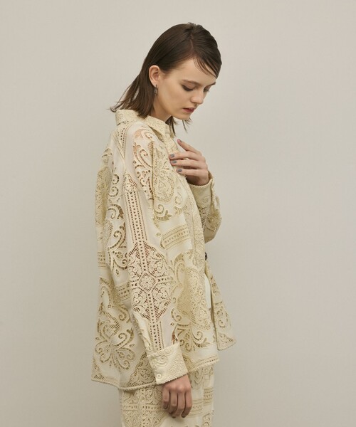 Diagram(ダイアグラム)の「パネル刺繍シャツ(シャツ/ブラウス・レディース・キナリ/ホワイト・36)」の21枚目の写真