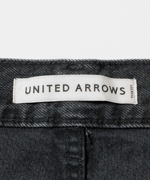 UNITED ARROWS（ユナイテッドアローズ）の「ブラック×ブラック デニム ロデオストレート（デニムパンツ・メンズ・ライトグレー・S/XL/M/L）」の15枚目の写真