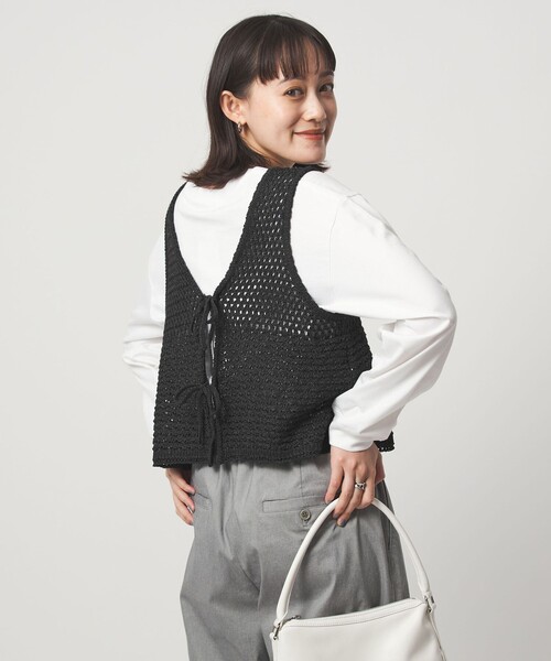green label relaxing(グリーンレーベルリラクシング)の「メッシュ ニット 2WAY ジレ ウォッシャブル(ベスト・レディース・ダークグレー/オフホワイト・FREE)」の22枚目の写真
