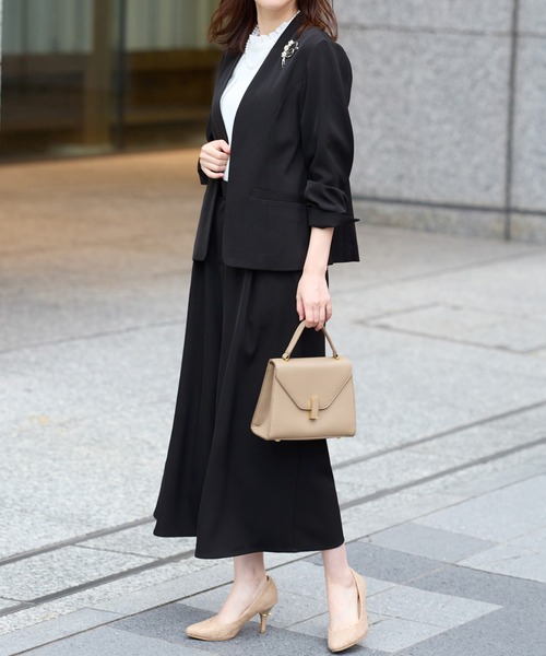 Viola e Viola（ヴィオラエヴィオラ）の「【2点セット】洗える！カラーレスジャケットガウチョスーツ（スーツパンツ・レディース・ネイビー/ブラック・M/L/LL）」の7枚目の写真