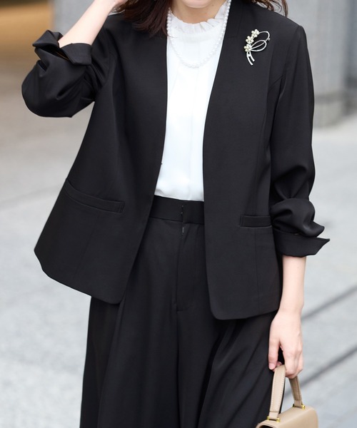Viola e Viola（ヴィオラエヴィオラ）の「【2点セット】洗える！カラーレスジャケットガウチョスーツ（スーツパンツ・レディース・ネイビー/ブラック・M/L/LL）」の5枚目の写真