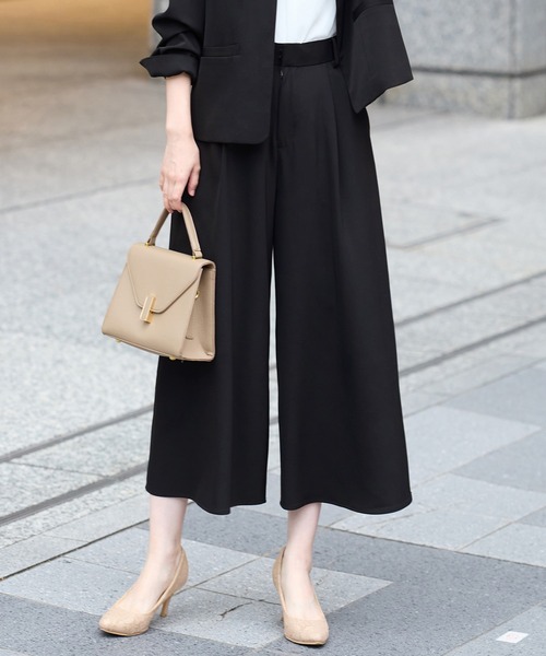 Viola e Viola（ヴィオラエヴィオラ）の「【2点セット】洗える！カラーレスジャケットガウチョスーツ（スーツパンツ・レディース・ネイビー/ブラック・M/L/LL）」の4枚目の写真