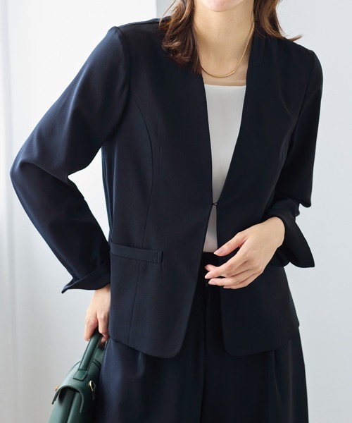 Viola e Viola（ヴィオラエヴィオラ）の「【2点セット】洗える！カラーレスジャケットガウチョスーツ（スーツパンツ・レディース・ネイビー/ブラック・M/L/LL）」の12枚目の写真