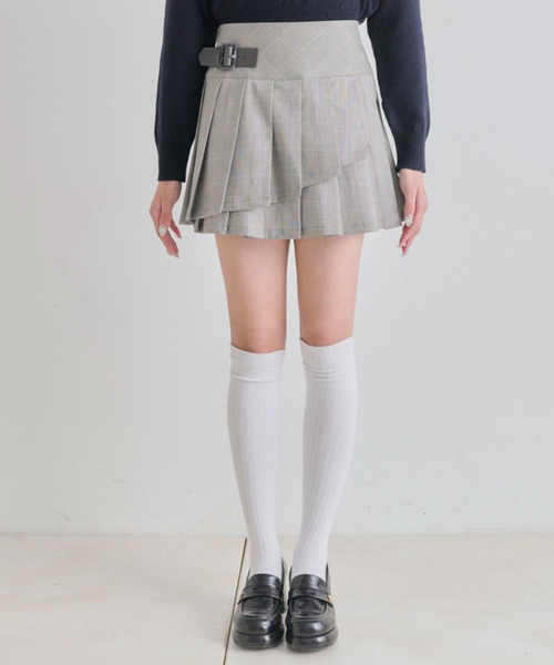 OLIVE des OLIVE（オリーブデオリーブ）の「アシメプリーツスカート（スカート・レディース・ブラウン/グレー系その他/チャコールグレー・FREE）」の19枚目の写真