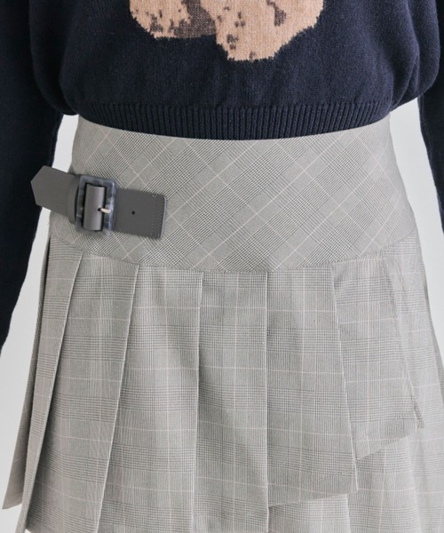 OLIVE des OLIVE（オリーブデオリーブ）の「アシメプリーツスカート（スカート・レディース・ブラウン/グレー系その他/チャコールグレー・FREE）」の22枚目の写真