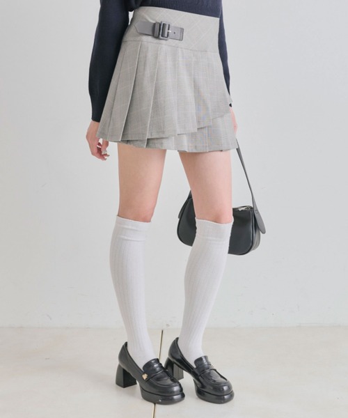 OLIVE des OLIVE（オリーブデオリーブ）の「アシメプリーツスカート（スカート・レディース・ブラウン/グレー系その他/チャコールグレー・FREE）」の17枚目の写真