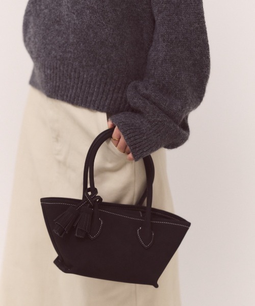 FMiBL(ファミル)の「フェイクスエードタッセルトートBAG(ショルダーバッグ・レディース・ブラック/ブラウン/ベージュ・FREE)」の20枚目の写真