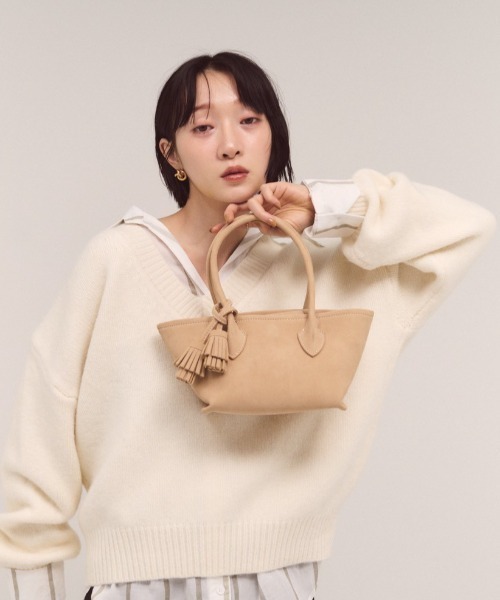 FMiBL(ファミル)の「フェイクスエードタッセルトートBAG(ショルダーバッグ・レディース・ブラック/ブラウン/ベージュ・FREE)」の10枚目の写真