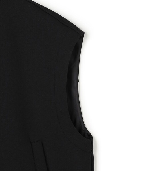 UNFILO(アンフィーロ)の「BEAUTY FORM JERSEY スリーブレス ブルゾン(ベスト・レディース・ベージュ系/ブラック系・SMALL/MEDIUM)」の9枚目の写真