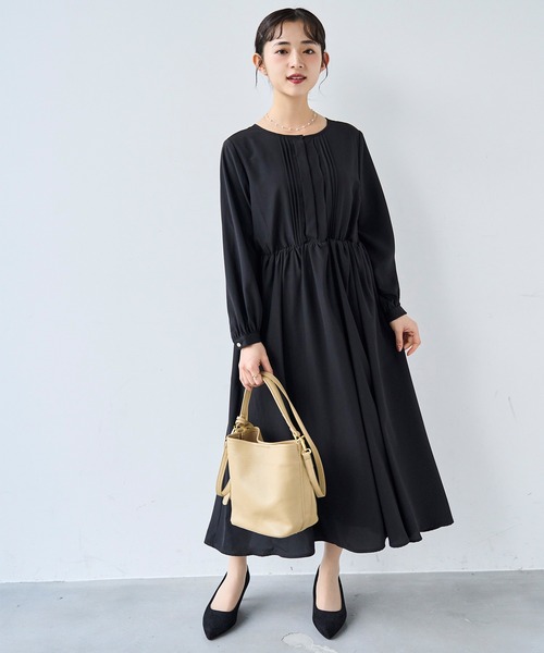 ノーカラータックデザインワンピース 【セレモニー/オケージョン