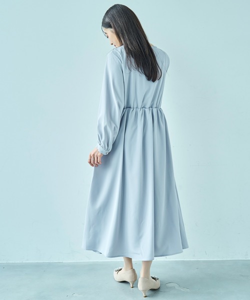 mil(ミル)の「ノーカラータックデザインワンピース 【セレモニー/オケージョン】【585141】(ワンピース・レディース・ライトグレー/ベージュ/ブラック・XS/S)」の16枚目の写真