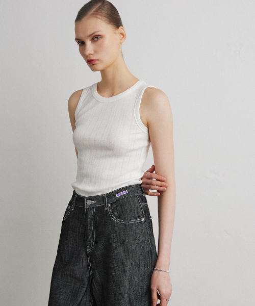 AHRE（アフレ）の「EYELET COTTON SLEEVELESS_WHITE（Tシャツ/カットソー・レディース・その他・SMALL/MEDIUM）」の2枚目の写真