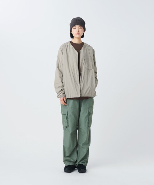 Snow Peak（スノーピーク）の「Snow Peak / Flexible Insulated Cardigan  フレキシブル 断熱 カーディガン（カーディガン/ボレロ・メンズ・ブラック/チャコール/グレイッシュベージュ/ホワイト・S/XL/L/M/1）」の13枚目の写真