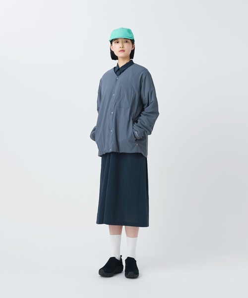 Snow Peak（スノーピーク）の「Snow Peak / Flexible Insulated Cardigan  フレキシブル 断熱 カーディガン（カーディガン/ボレロ・メンズ・ブラック/チャコール/グレイッシュベージュ/ホワイト・S/XL/L/M/1）」の15枚目の写真