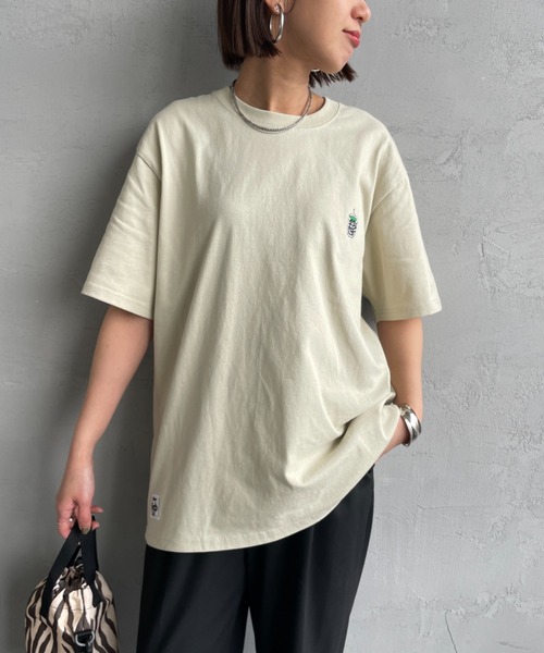 CHUMS（チャムス）の「[CHUMS/チャムス] 別注 BOOBY SUSHI FRIENDS バックプリント ショートスリーブTシャツ（Tシャツ/カットソー・レディース・ブラック/グレイッシュベージュ/ホワイト・M/L/XL/XXL）」の11枚目の写真