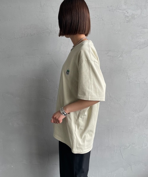 CHUMS（チャムス）の「[CHUMS/チャムス] 別注 BOOBY SUSHI FRIENDS バックプリント ショートスリーブTシャツ（Tシャツ/カットソー・レディース・ブラック/グレイッシュベージュ/ホワイト・M/L/XL/XXL）」の12枚目の写真
