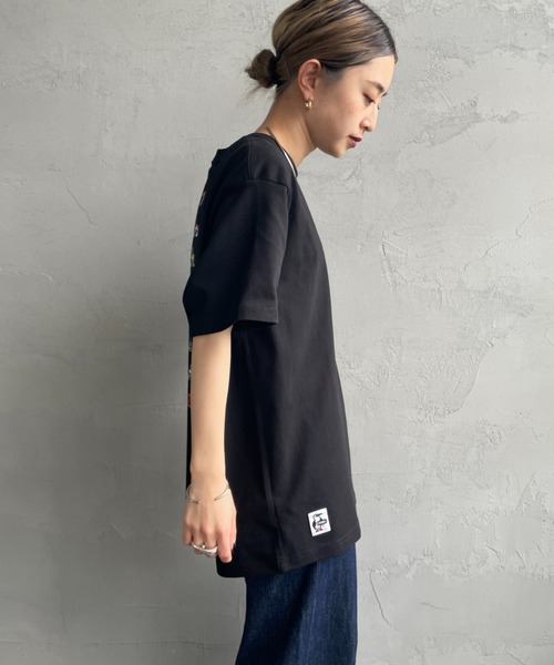 CHUMS（チャムス）の「[CHUMS/チャムス] 別注 BOOBY SUSHI FRIENDS バックプリント ショートスリーブTシャツ（Tシャツ/カットソー・レディース・ブラック/グレイッシュベージュ/ホワイト・M/L/XL/XXL）」の19枚目の写真