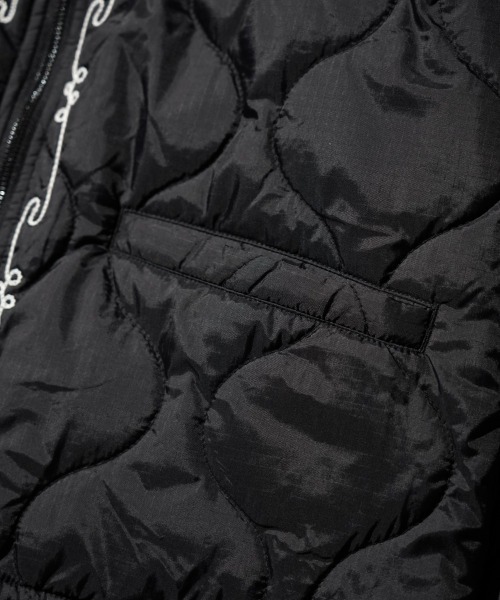 THRIFTY LOOK(スリフティールック)の「THRIFTY LOOK / スリフティールック QUILTING VIETNAM JACKET キルティング ベトナムジャケット(ブルゾン・メンズ・ブラック/オリーブ/ブラック系その他・SMALL/LARGE/MEDIUM)」の19枚目の写真