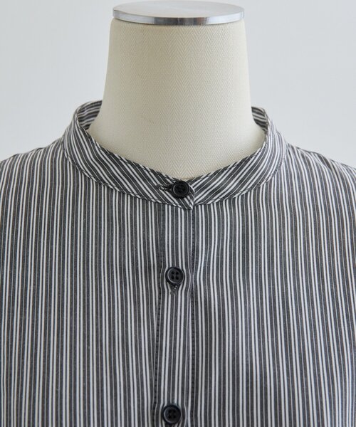 ear PAPILLONNER（イアパピヨネ）の「ストライプシャツワンピース【SUM1 STYLE】（ワンピース・レディース・グレー/ブルー・FREE）」の20枚目の写真