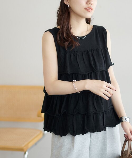 DISCOAT(ディスコート)の「前後2WAYフリル前開きベスト(ベスト・レディース・チャコールグレー/グレー/ブラック・FREE)」の5枚目の写真