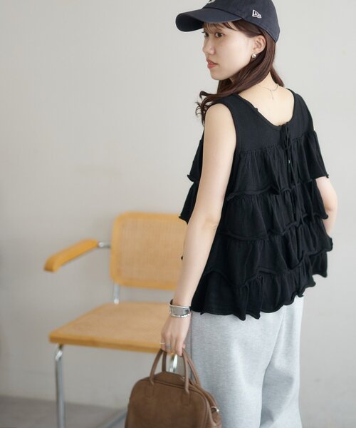 DISCOAT(ディスコート)の「前後2WAYフリル前開きベスト(ベスト・レディース・チャコールグレー/グレー/ブラック・FREE)」の12枚目の写真