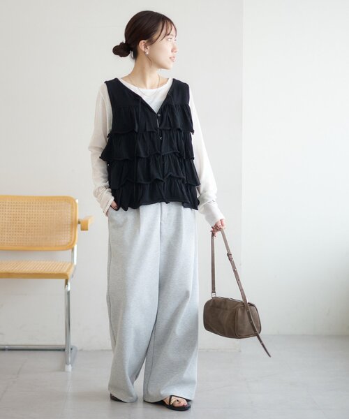 DISCOAT(ディスコート)の「前後2WAYフリル前開きベスト(ベスト・レディース・チャコールグレー/グレー/ブラック・FREE)」の19枚目の写真