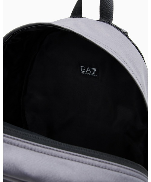 EMPORIO ARMANI EA7（エンポリオアルマーニイーエーセブン）の「<オンライン限定>【エンポリオ アルマーニ EA7】バックパック テクニカルファブリック（バックパック/リュック・メンズ・ブラック/チャコールグレー・FREE）」の12枚目の写真