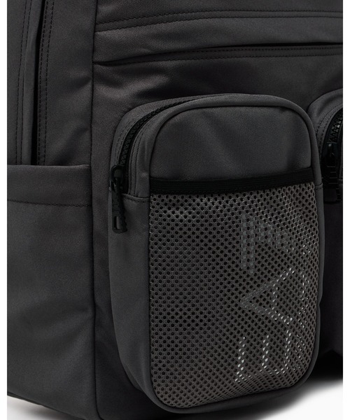 EMPORIO ARMANI EA7（エンポリオアルマーニイーエーセブン）の「<オンライン限定>【エンポリオ アルマーニ EA7】バックパック テクニカルファブリック（バックパック/リュック・メンズ・ブラック/チャコールグレー・FREE）」の6枚目の写真