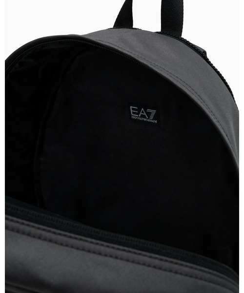 EMPORIO ARMANI EA7（エンポリオアルマーニイーエーセブン）の「<オンライン限定>【エンポリオ アルマーニ EA7】バックパック テクニカルファブリック（バックパック/リュック・メンズ・ブラック/チャコールグレー・FREE）」の7枚目の写真