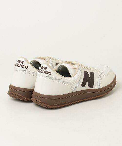 NEW BALANCE(ニューバランス)の「T500(スニーカー・メンズ・ブラウン/ホワイト×ブラウン・22.5cm/23.0cm/23.5cm/24.0cm/24.5cm/25.0cm/25.5cm/26.0cm/26.5cm/27.0cm/27.5cm/28.0cm/28.5cm/29.0cm)」の5枚目の写真